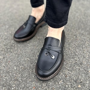 Black leather loafers, comfortable slip-on black shoes