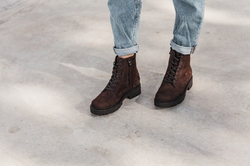 Women brown suede boots, winter boots, autumn shoes, ankle boots Bild 1