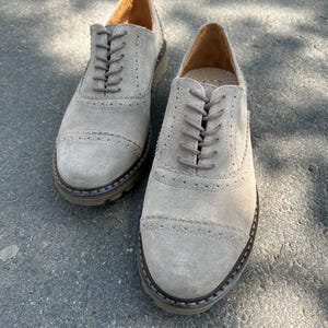 Beige suede women brogue shoes, women tie beige oxford shoes
