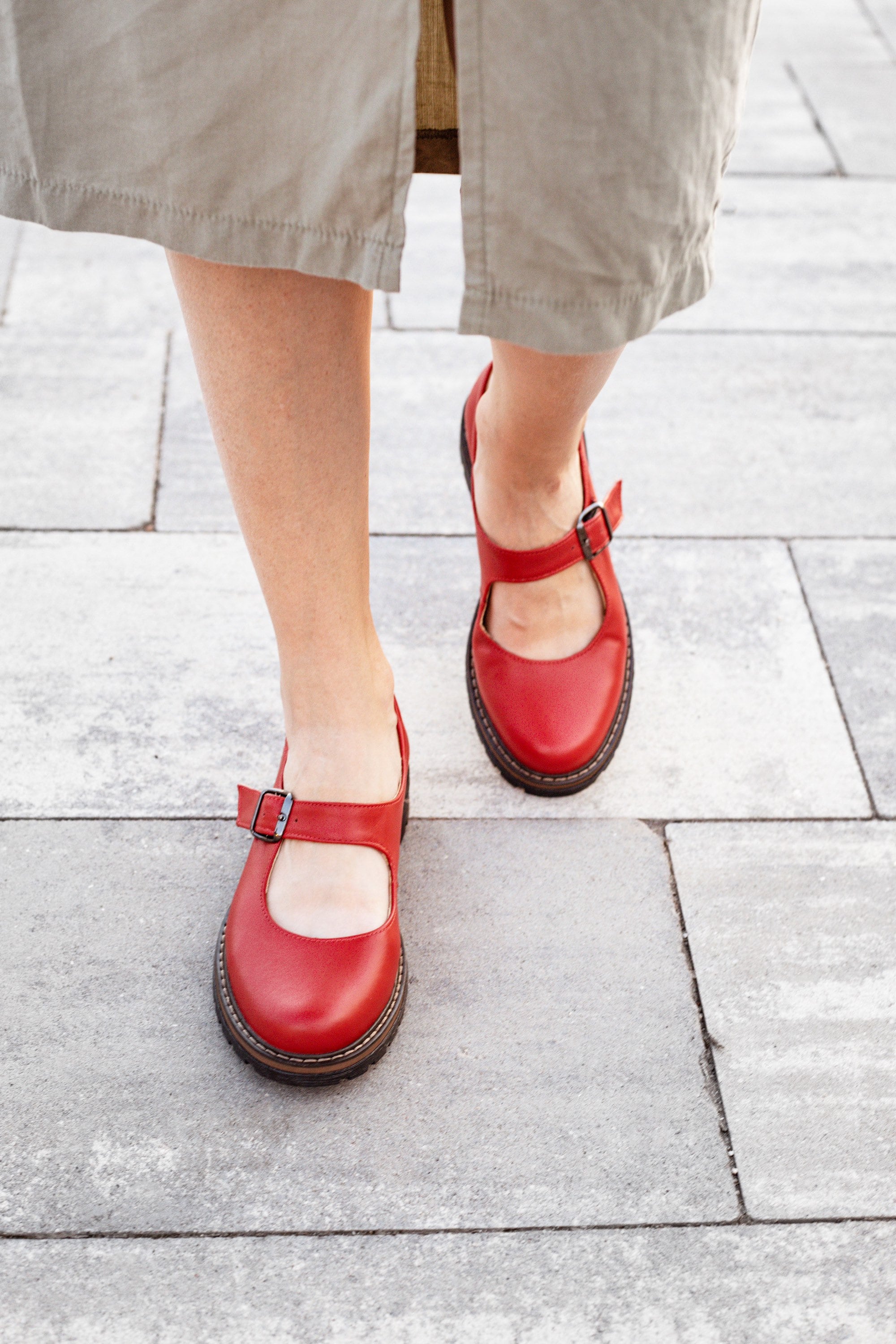 Red mary jane shoes dr best sale martens