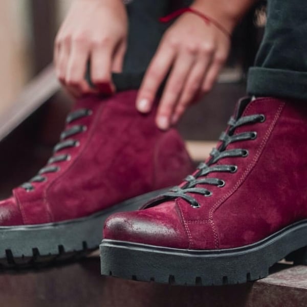RAVEN™ - Burgundy Suede Boots
