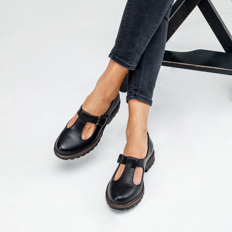 comfortable black mary jane shoes