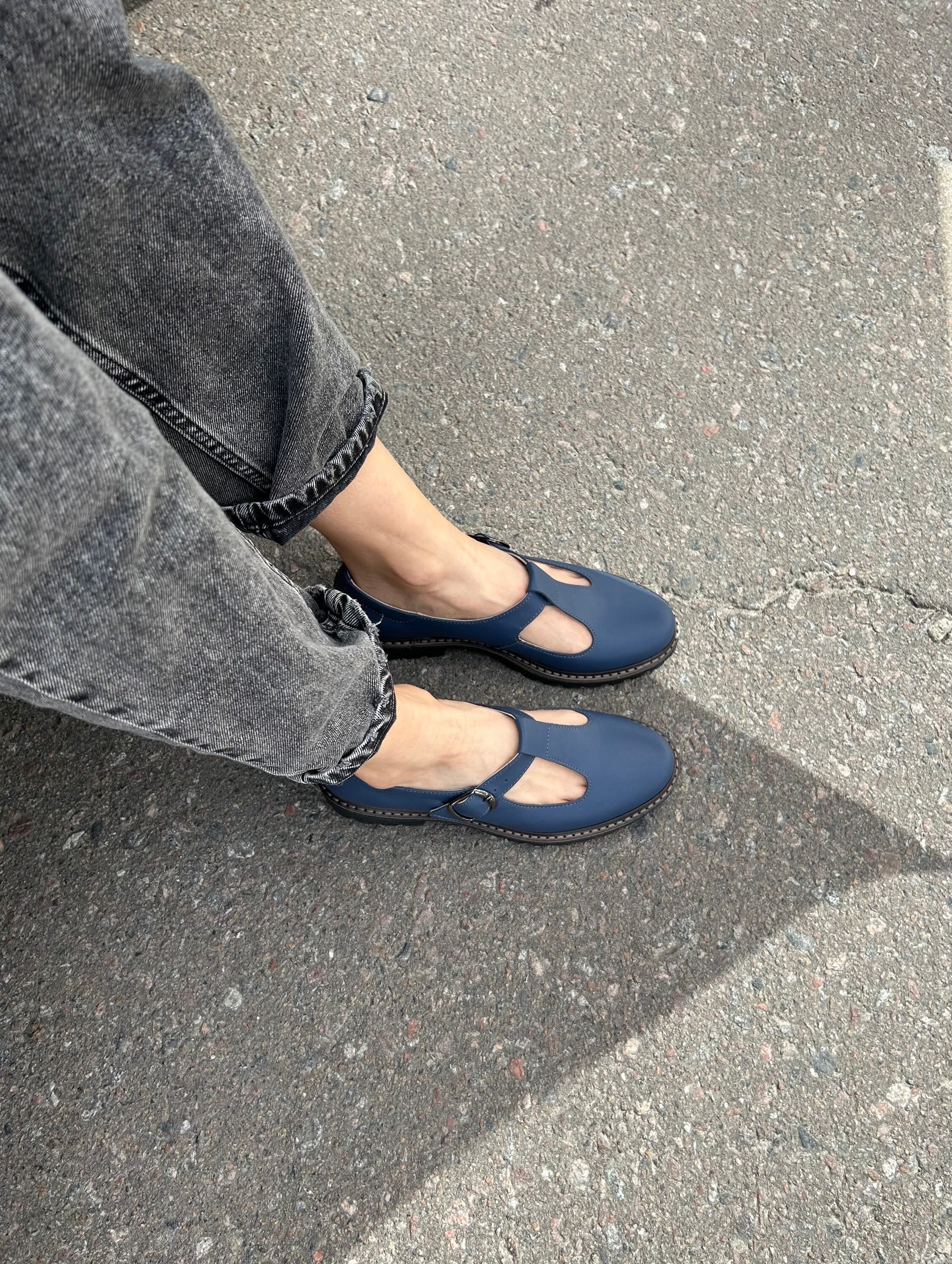 Mary jane shoes shop navy blue