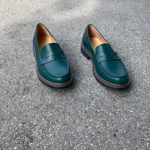 Green women Penny loafer classic top sider shoes image 3