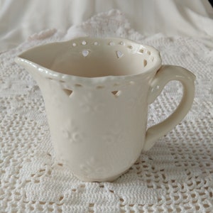 Skye McGhie Cream Jug - Cream Lace Pattern