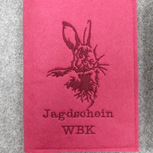 Jagdschein / WBK, Hase, Individuell bestickte Jagdscheinhülle, Buchform, Filz, große Farbauswahl Bild 2