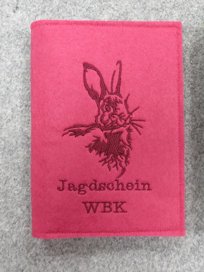 Jagdschein / WBK, Hase, Individuell bestickte Jagdscheinhülle, Buchform, Filz, große Farbauswahl Bild 2