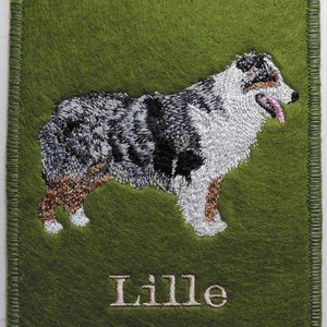 Australian Shepherd standing, felt folder for the dog vaccination certificate, for dog sports, test certificate, obedience, size A4_A5_A6, many versions image 2