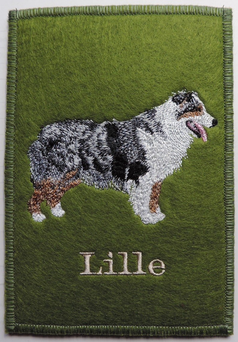 Australian Shepherd standing, felt folder for the dog vaccination certificate, for dog sports, test certificate, obedience, size A4_A5_A6, many versions image 2