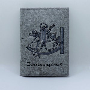 Boat papers / sports boat license / captain's case, individually embroidered cover, sextant motif plus desired text image 1