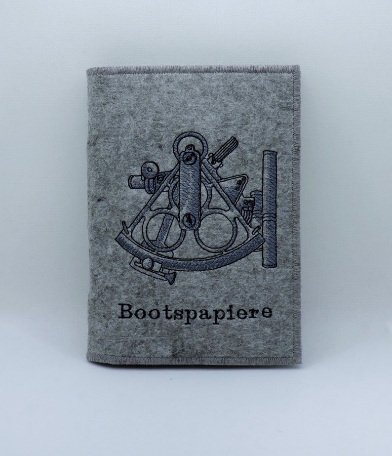 Boat papers / sports boat license / captain's case, individually embroidered cover, sextant motif plus desired text image 1