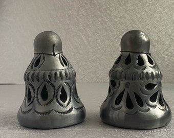 Barro Negro Unique Bel - Zapotec Black Clay Pottery Campana - Ceramic Oaxacan Indigenous Art - Oaxaca Pottery