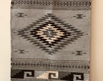 Zapotec Rug in Neutrals - Reversible 100% Wool Rug - Natural Dyes Woven Mexican Tapestry - Oaxaca Weaving - 38.5" x23.5"