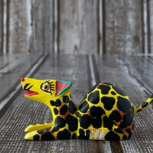 Alebrije Leopard - Miniature Zapotec  Wood Carving from Oaxaca - Handpainted Indigenous Art - Giraffe Cat