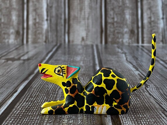 Alebrije Leopard - Miniature Zapotec Wood Carving From Oaxaca