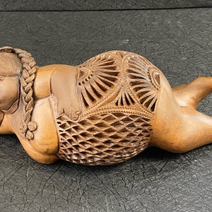 Zapotec Barro Negro Pottery Figure – Oaxacan Black Clay BBW Sculpture (Chip on Bottom)