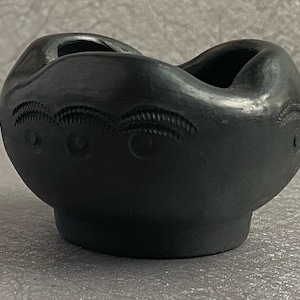 Small Barro Negro Unique Ashtray - Zapotec Black Clay Pottery Trinket Dish - Ceramic Oaxacan Indigenous Art - Oaxaca Pottery