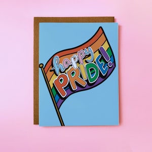 Tarjeta con la bandera del orgullo feliz