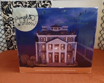 Lemax 2003 Pumpkin Hollow Shady Hollow Funeral Parlor Lighted House #280-0680