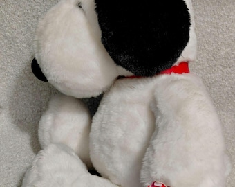 Vintage United Feature Syndicate Peanuts Applause Snoopy Super 24” Stuffed Plush Dog