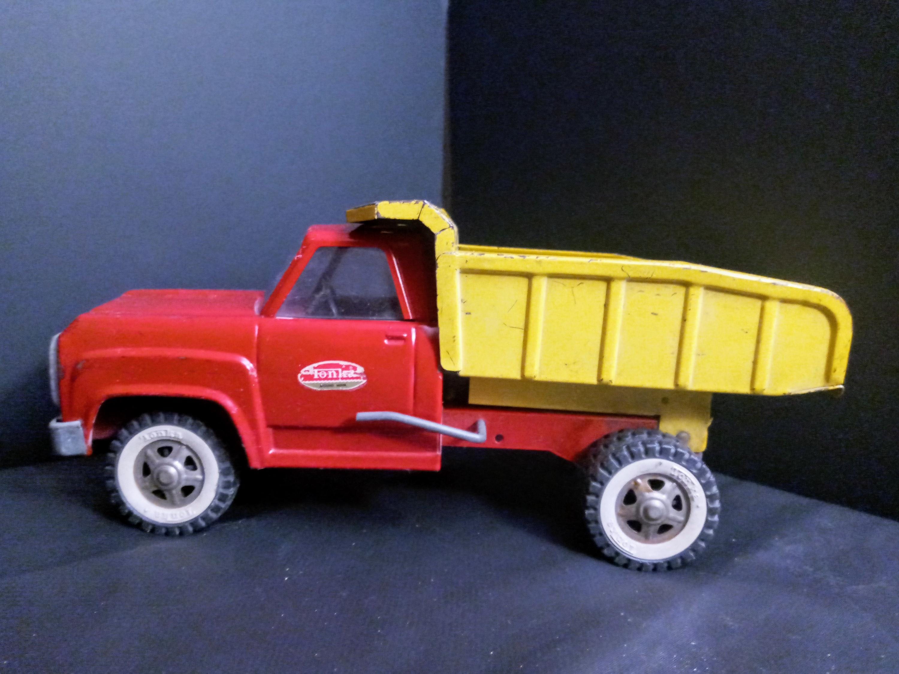 Camiones de volteo tonka - Etsy México, image size:3000x2250