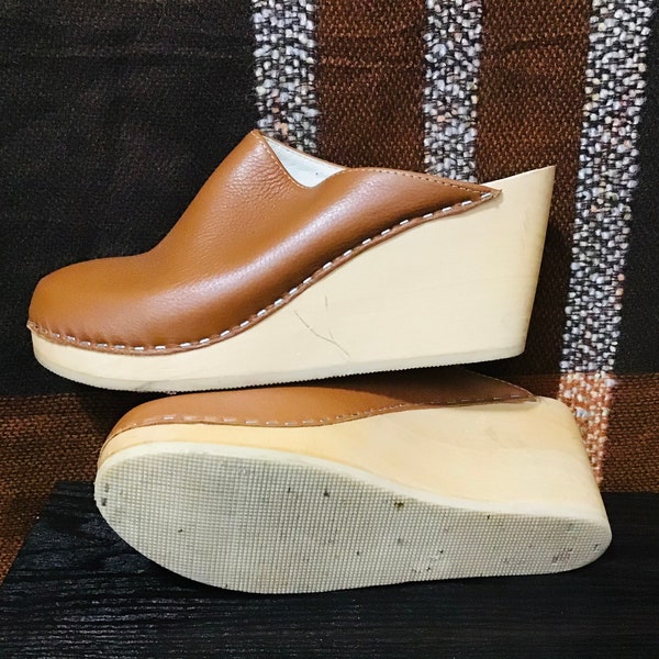 maguba wedge clogs