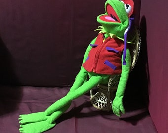 Macy's 28” Limited Edition Kermit the Frog Frog-tographer Plush Toy Jim Henson (NO CAMERA)