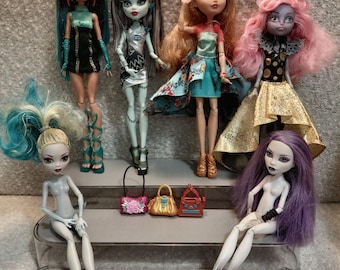 Monster High Ever After High Nefera Mouscedes 9pc Doll Figures & Accessories Lot