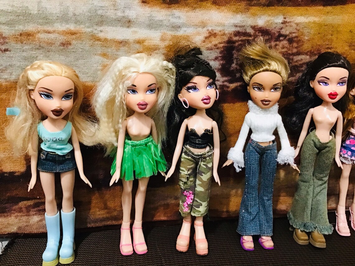 Lot of 12 Bratz Girls Guys Doll Collectible Figures Etsy