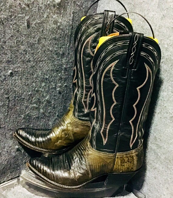 j chisholm women's handcrafted boots