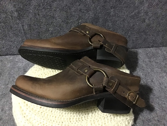 frye belted harness mule