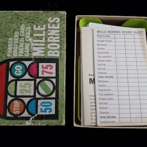 Jogo de cartas francês Mille Bornes Parker Brothers vintage de 1962 **SEM CARTÃO DE PONTUAÇÃO**