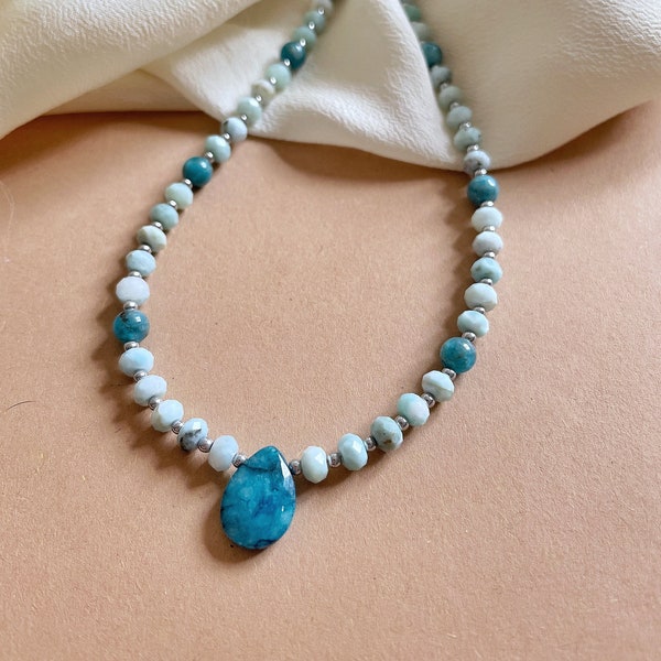 Collana larimar e apatite, regalo per lei, pietre semipreziose, naturali, regalo unico, fatto a mano, natale, per le feste, per mamma, amica