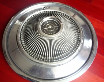 Vintage 1970's Ford Thunderbird Wall Hanger Hubcap ( most likely 1972-1976)