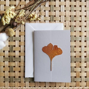 Trauerkarte mit Ginkgoblatt