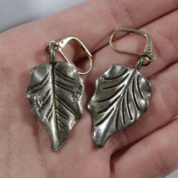 Simple Silver Color Leaf Shape Earring - image 2