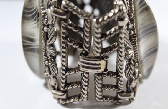 Silver Tone Fancy Design Zebra Color Plastic Brac… - image 6