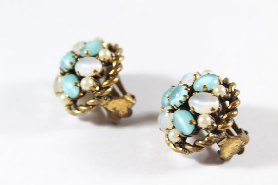 Gold Tone Blue and White Rhinestone? Clip On Earr… - image 2