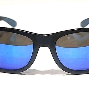 Blenders Waterhaven Black Oval Blue Polarized Sunglasses image 2