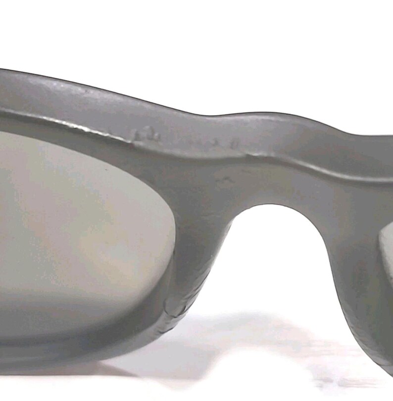 Blenders Waterhaven Black Oval Blue Polarized Sunglasses image 10