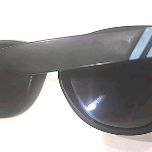 Blenders Waterhaven Black Oval Blue Polarized Sunglasses image 4