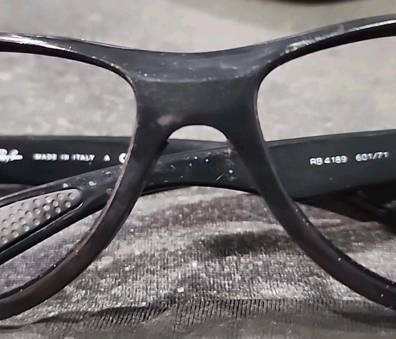 Ray Ban RB4189 601/71 Occhiali da sole avvolgenti neri Solo montatura Italia 64-16 immagine 3