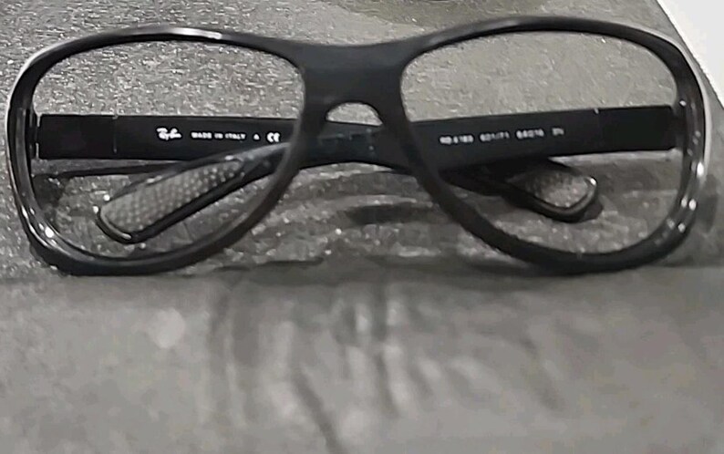 Ray Ban RB4189 601/71 Occhiali da sole avvolgenti neri Solo montatura Italia 64-16 immagine 2