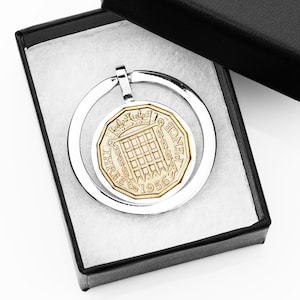 Regalo para el 70.º cumpleaños: llavero de moneda de tres peniques de latón de 1956