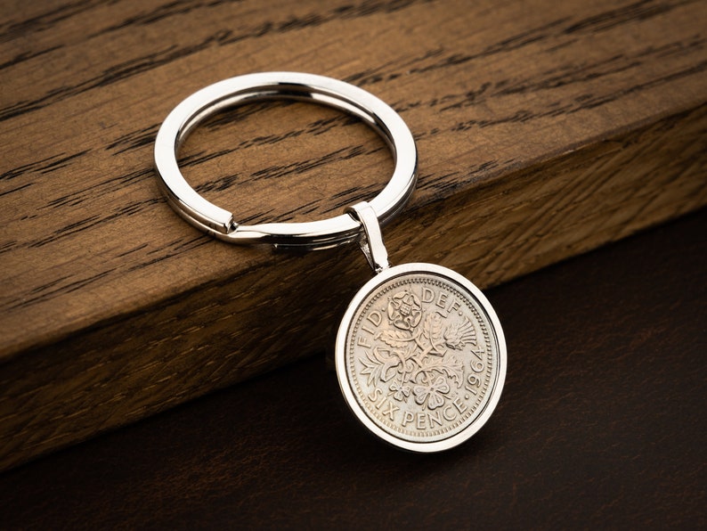 60th Birthday Gift 1964 Lucky Sixpence Coin Great Britain Queen Elizabeth II Perfect for Birthdays, Craft Mum, Dad, Grandma Keyring