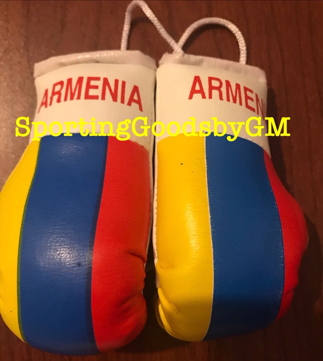 Armenische Mini-Boxhandschuhe für Auto, armenische Flagge und