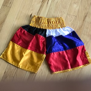 DUITSLAND/RUSLAND Vlag met gele elastische boksen, bokstraining, fitness, MMA boksen, vechtkunst, worstelen, sportshorts Trunks