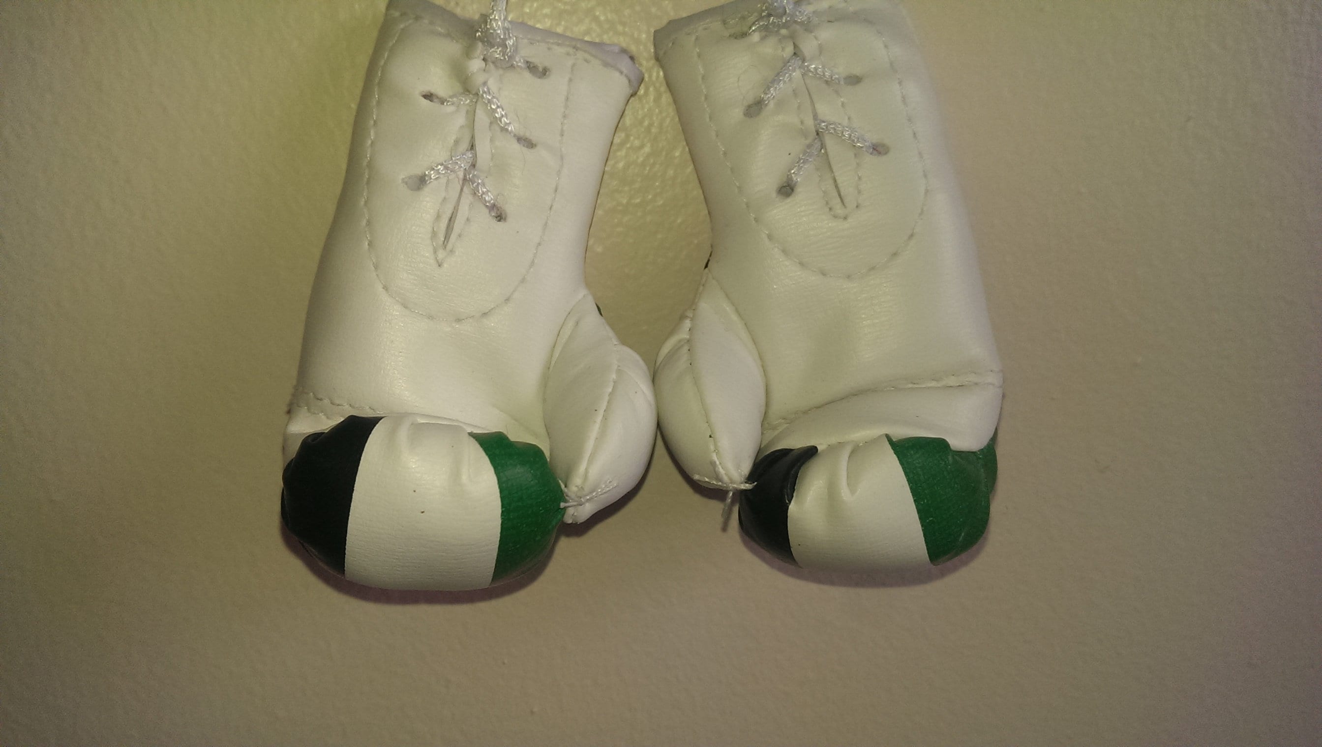 PALESTINE / PALESTINIAN FLAG Mini Boxing Gloves Ornament BRAND
