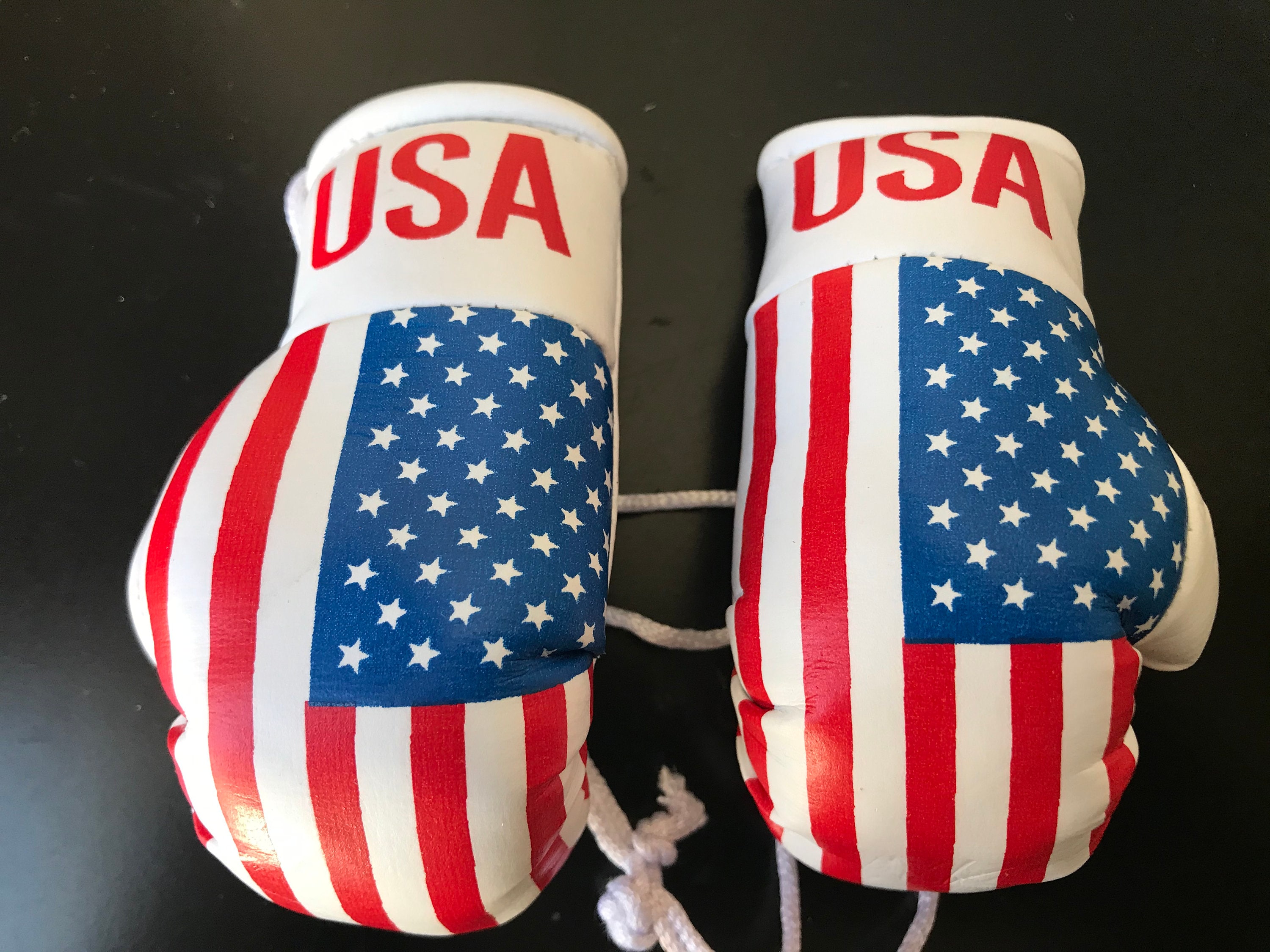 Free shipping service Buy from the best store MALTESE FLAG Mini Boxing Gloves Ornament *NEW