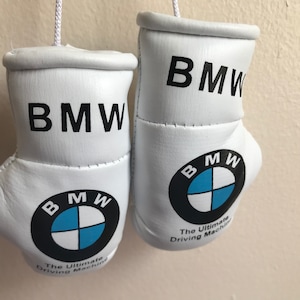 BMW  White Mini Boxing gloves with Key Chain Novelties, Souvenir, Cars, Trucks Bus, Jeeps, SUV&#39;s RV&#39;s etc, Rear-View Mirror